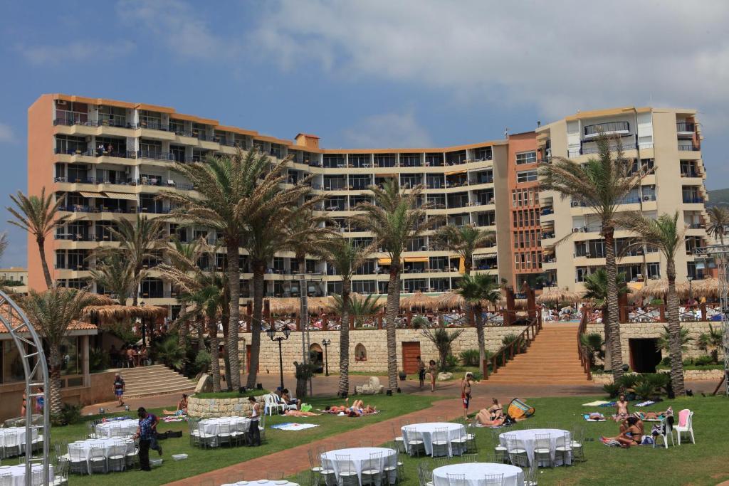 Sawary Beach Hotel Batroûn Exterior foto